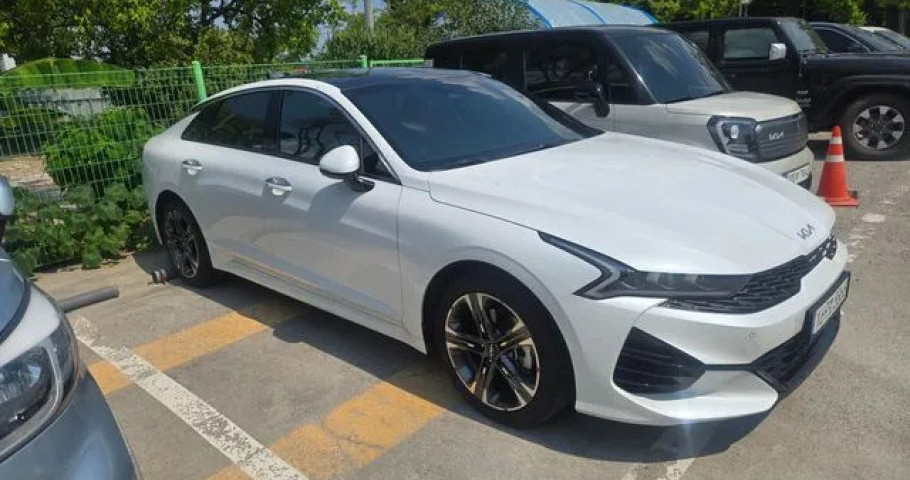 Kia K5 