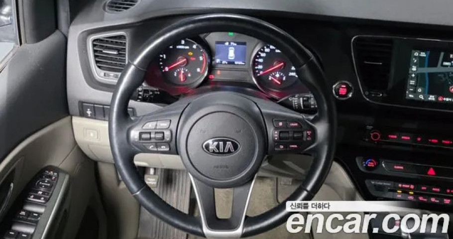 Kia Carnival 