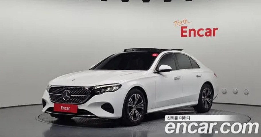 Mercedes-Benz E-Class 