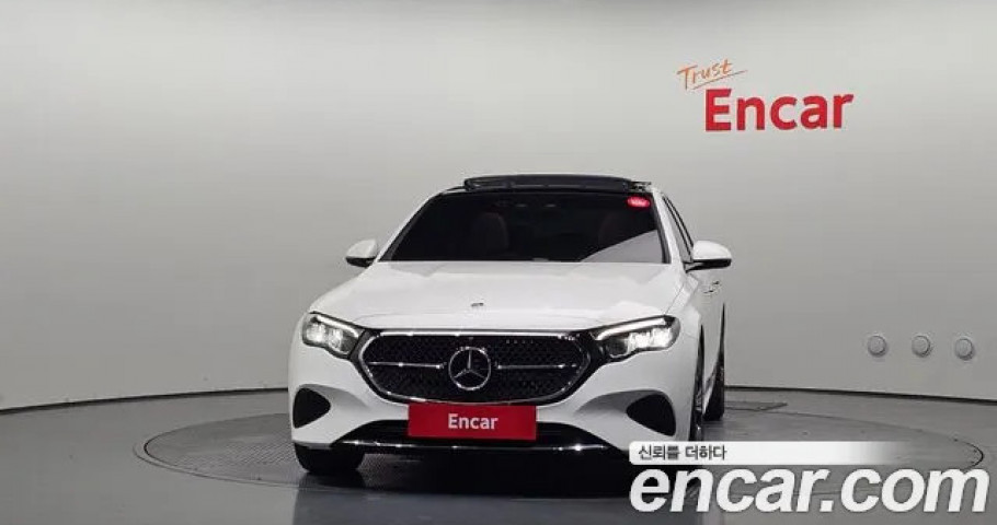 Mercedes-Benz E-Class 