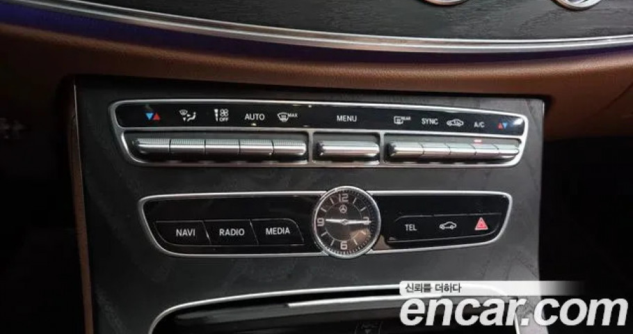 Mercedes-Benz E-Class 