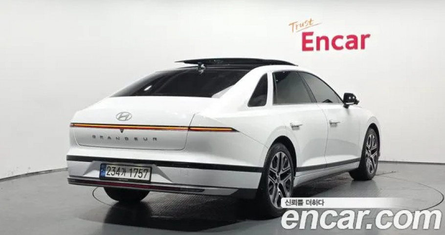 Hyundai Grandeur 