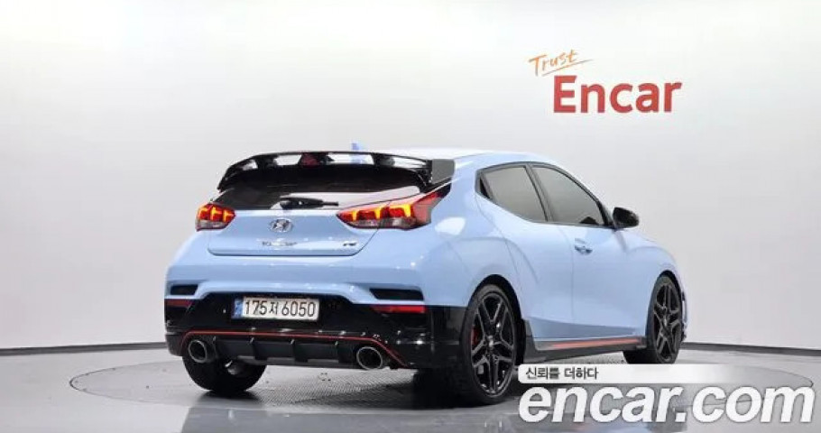 Hyundai Veloster 