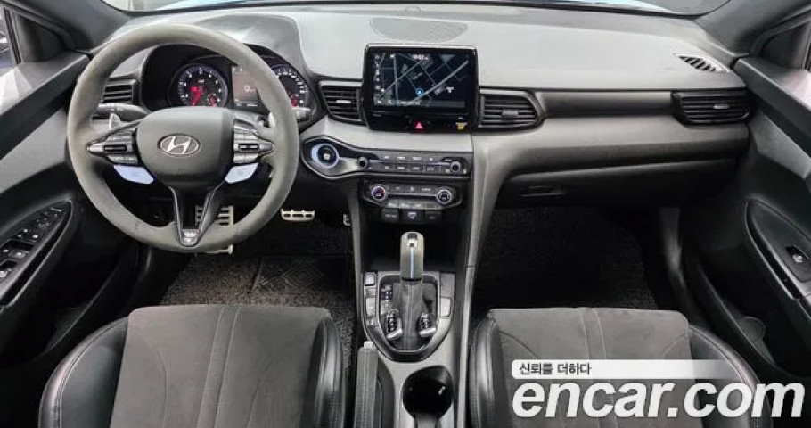 Hyundai Veloster 
