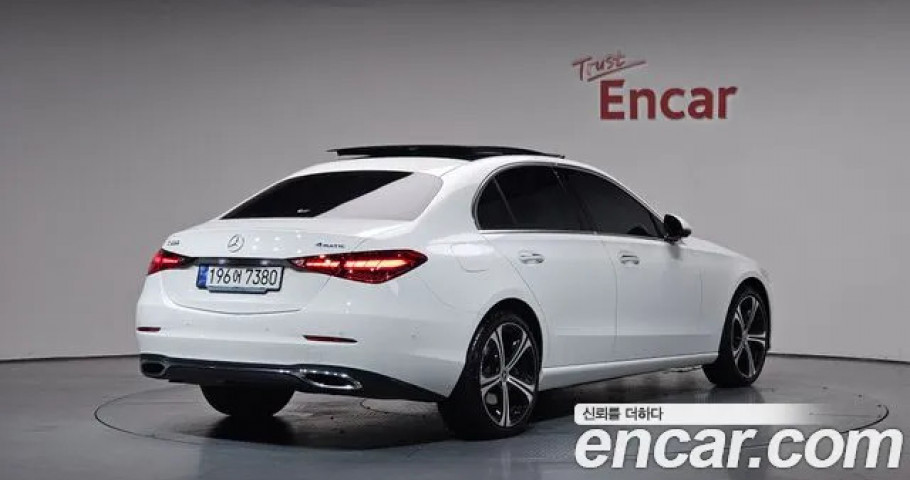 Mercedes-Benz C-Class 