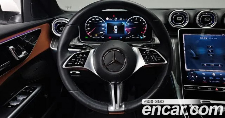 Mercedes-Benz C-Class 