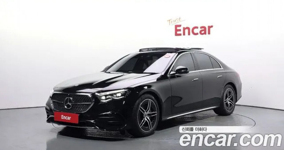 Mercedes-Benz E-Class 