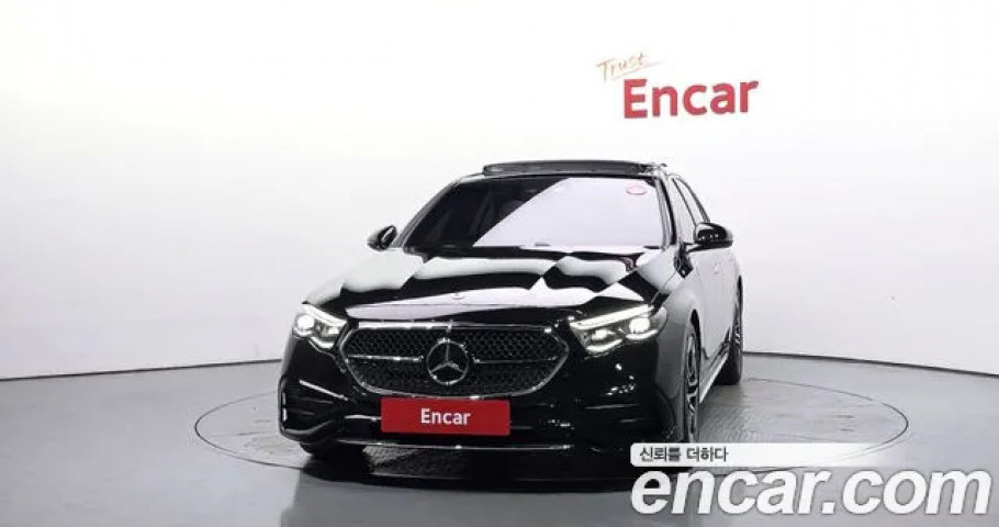 Mercedes-Benz E-Class 