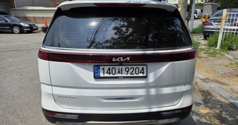 Kia Carnival 