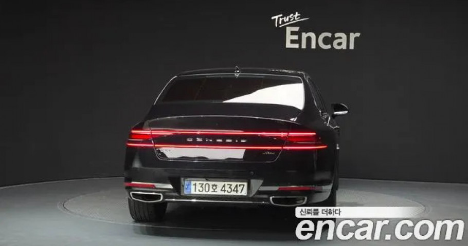 Genesis G90 