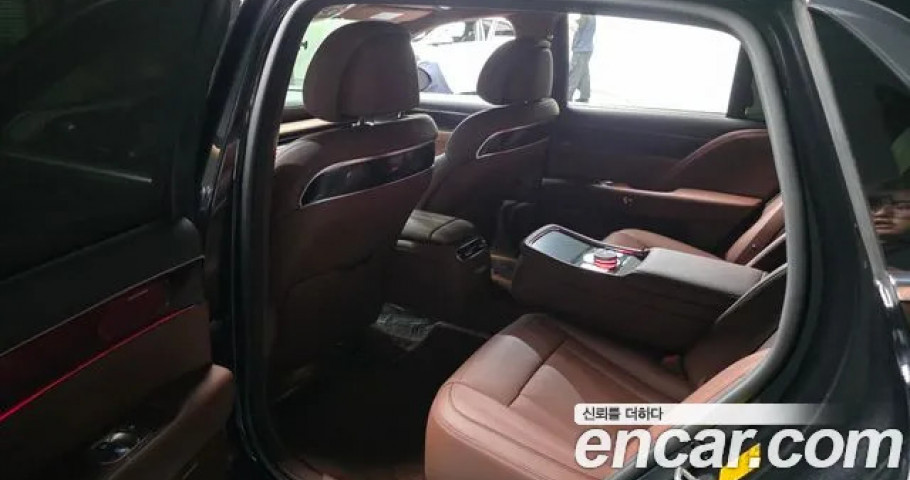Genesis G90 