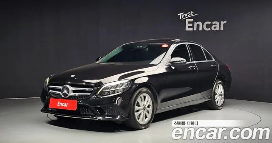 Mercedes-Benz C-Class 