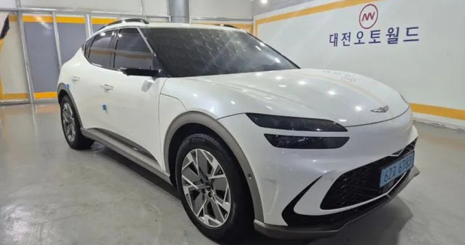 Genesis Gv60 