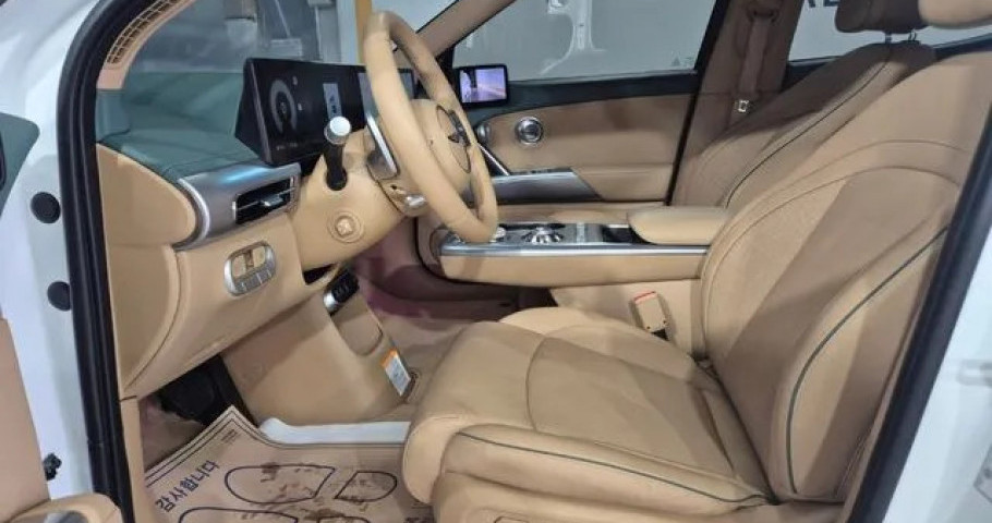Genesis Gv60 