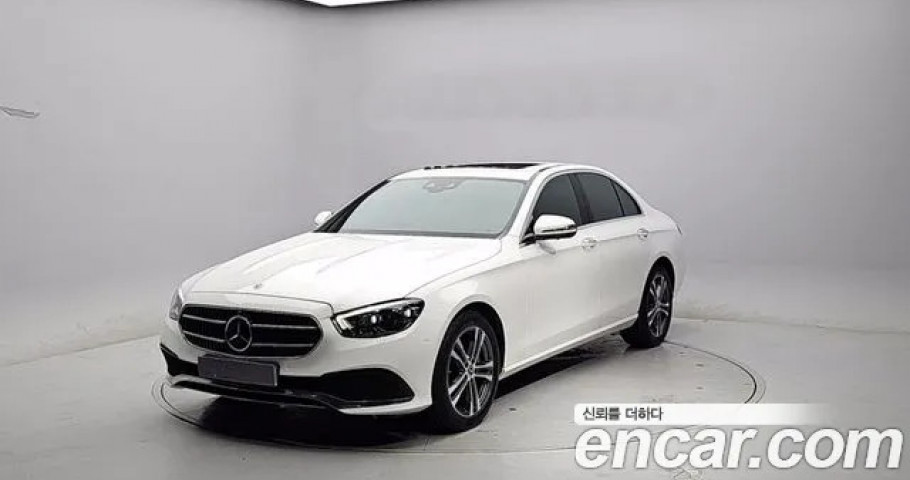Mercedes-Benz E-Class 