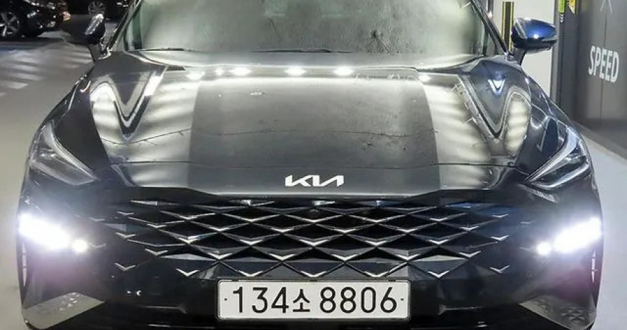 Kia K8 