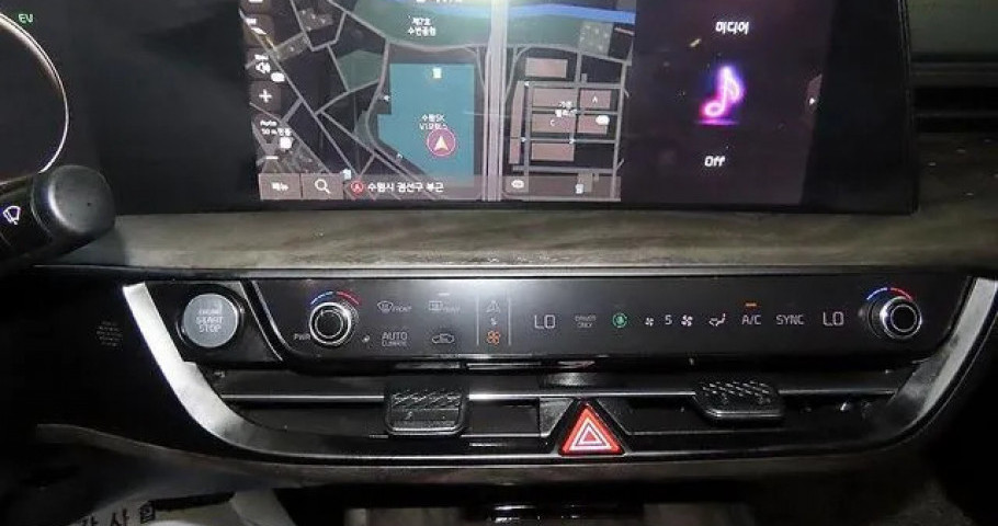 Kia K8 