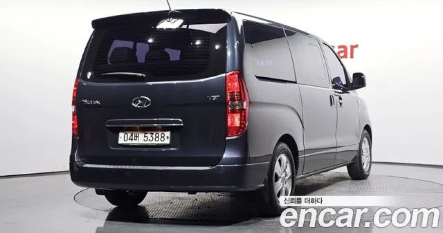 Hyundai Starex 