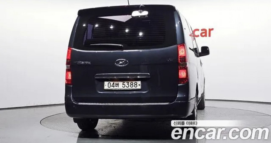 Hyundai Starex 