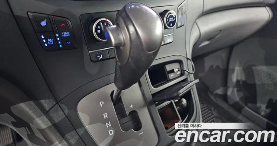Hyundai Starex 