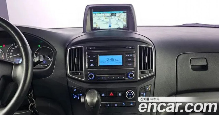Hyundai Starex 