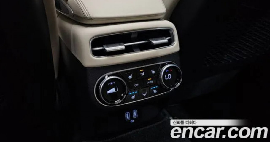 Genesis Gv70 
