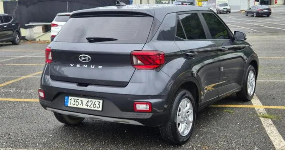 Hyundai Venue 