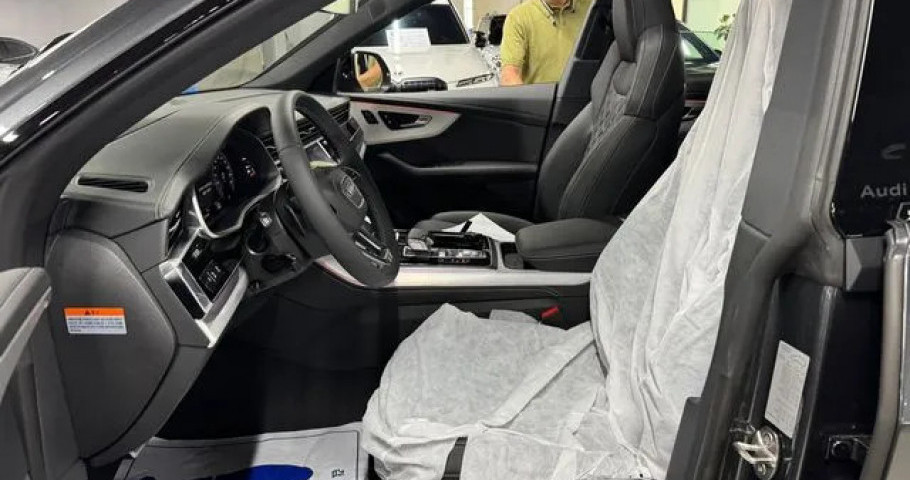 Audi Q8 