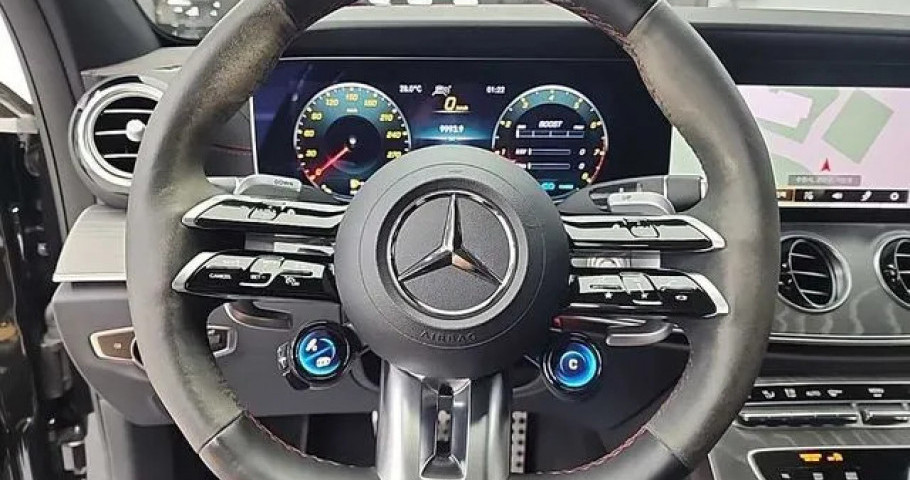 Mercedes-Benz E-Class 