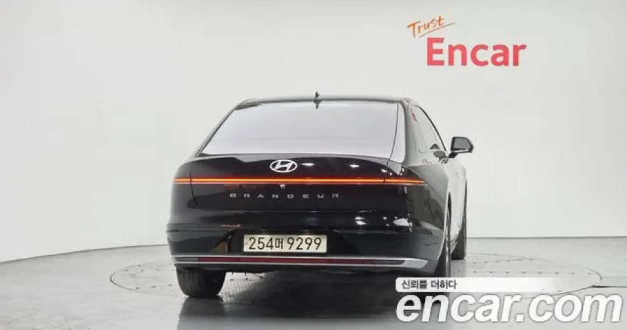 Hyundai Grandeur 
