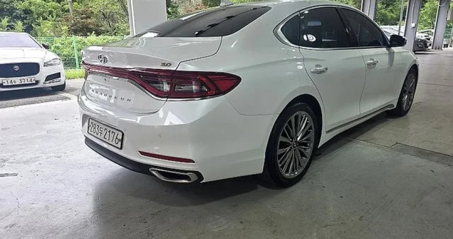 Hyundai Grandeur 