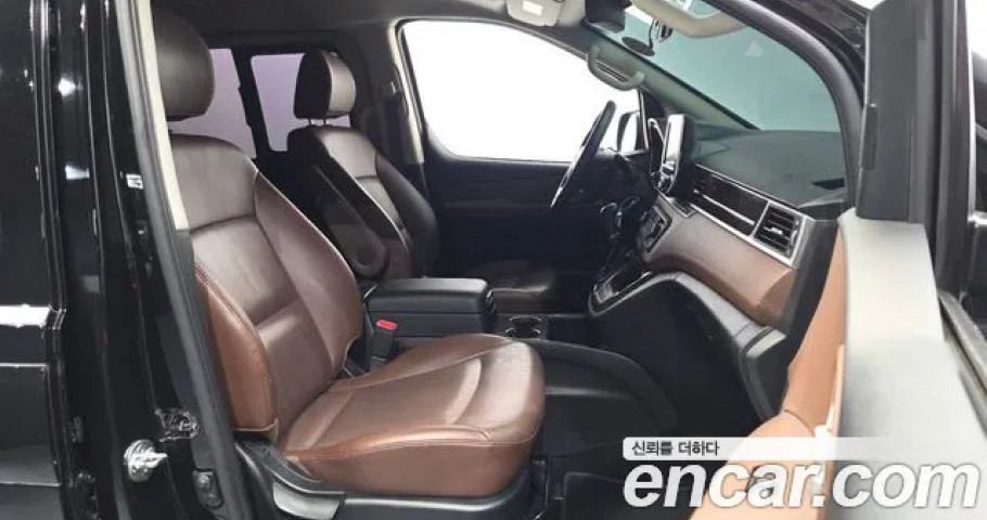 Hyundai Starex 
