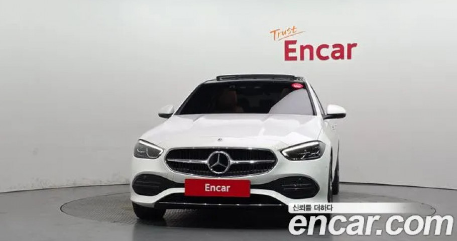 Mercedes-Benz C-Class 