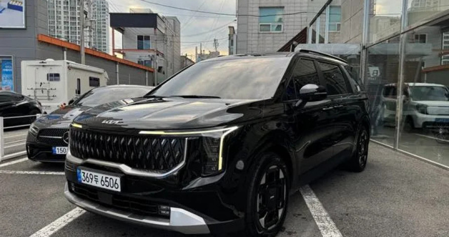 Kia Carnival 