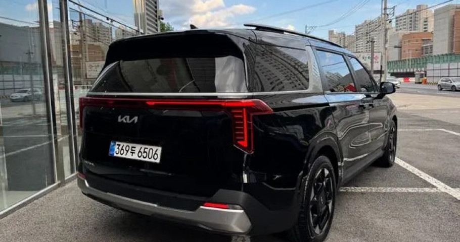 Kia Carnival 