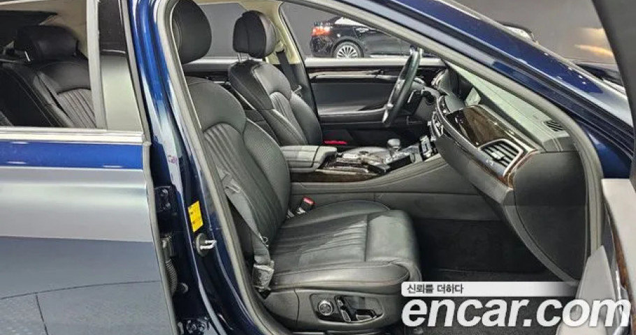 Genesis G90 