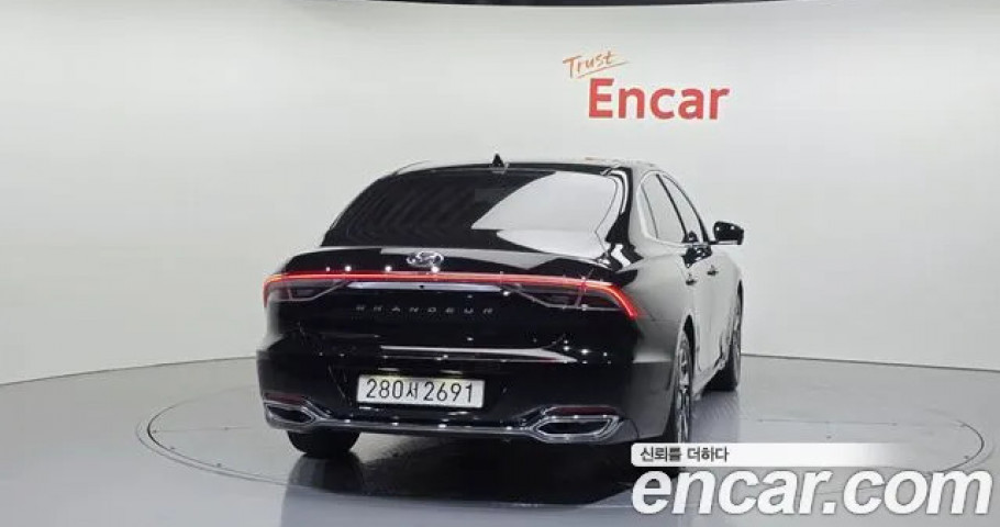 Hyundai Grandeur 