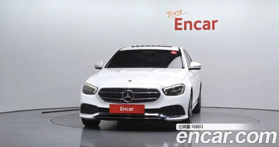 Mercedes-Benz E-Class 
