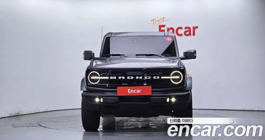 Ford Bronco 