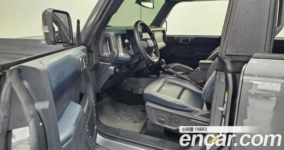 Ford Bronco 