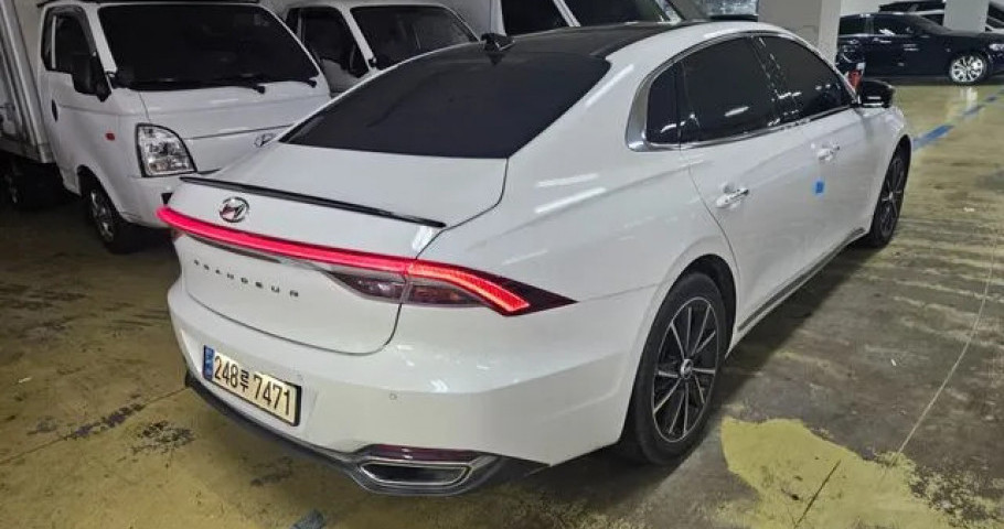 Hyundai Grandeur 