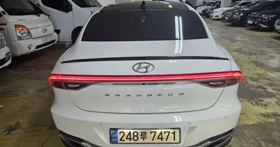 Hyundai Grandeur 