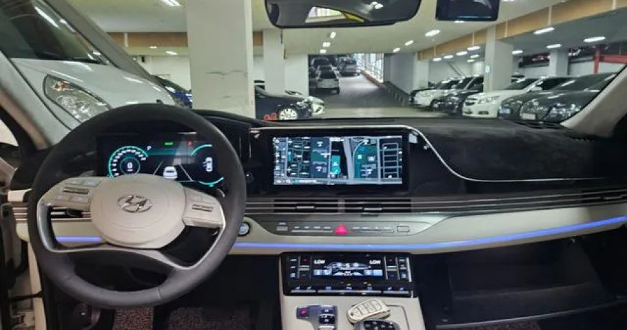 Hyundai Grandeur 
