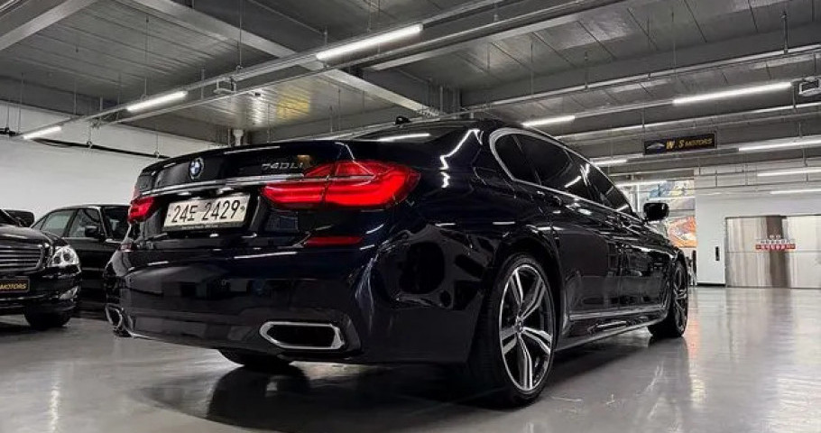 Bmw 7-Series 