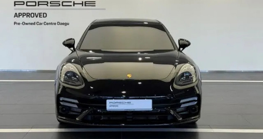Porsche Panamera 