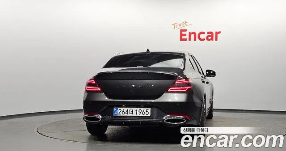 Genesis G70 