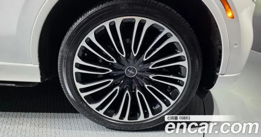 Lincoln Aviator 