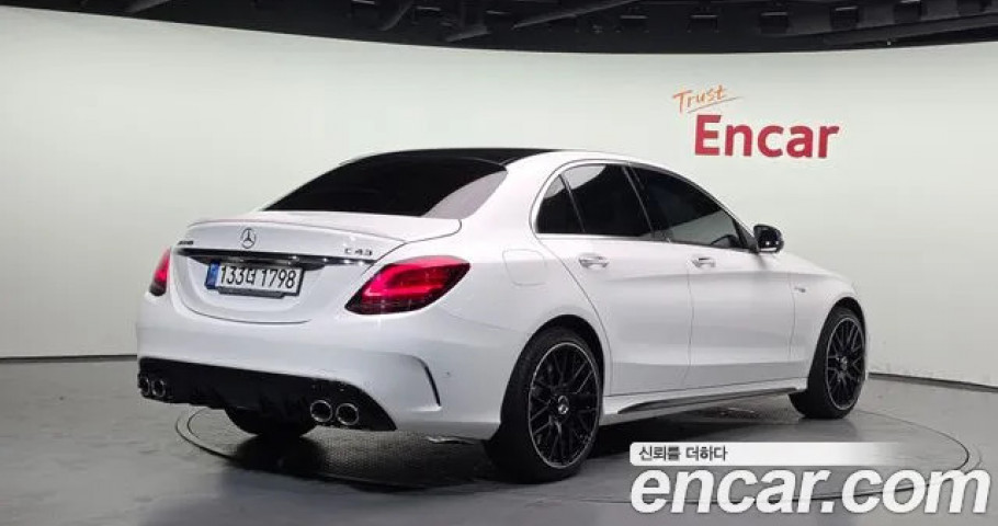 Mercedes-Benz C-Class 
