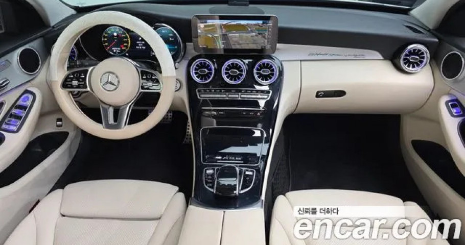 Mercedes-Benz C-Class 