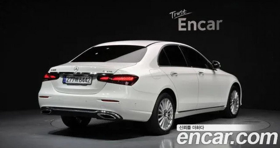 Mercedes-Benz E-Class 